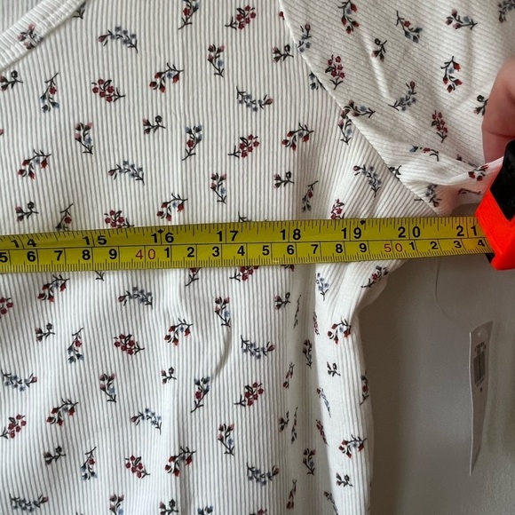 Old Navy Floral Button Front Ribbed Scoop Neck Tee 2X NWT Cottagecore Stretch - Picture 11 of 15